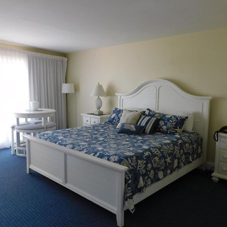 Surf & Sand Beach Motel Саут-Ярмут Екстер'єр фото