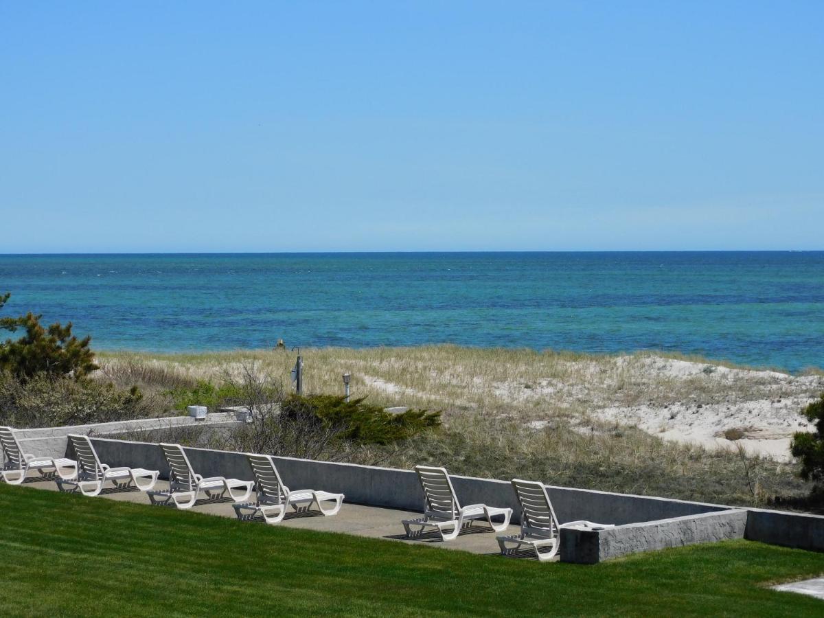 Surf & Sand Beach Motel Саут-Ярмут Екстер'єр фото